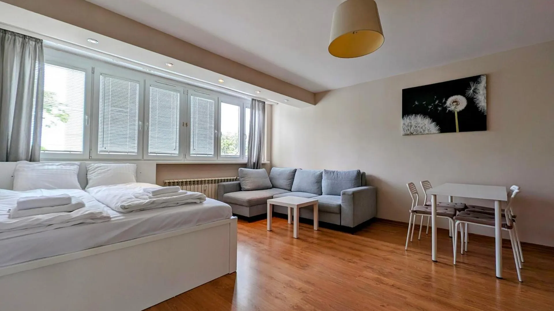 Kazimierza Wielkiego 87 By Homeprime Krakow Apartment