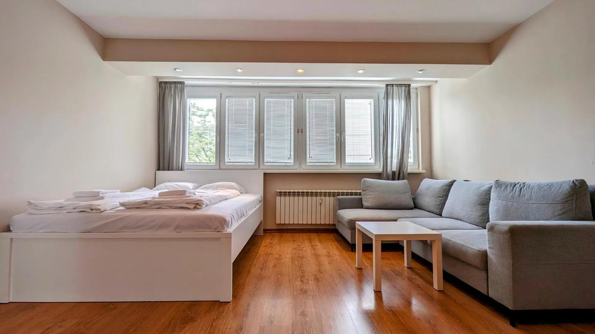 Kazimierza Wielkiego 87 By Homeprime location